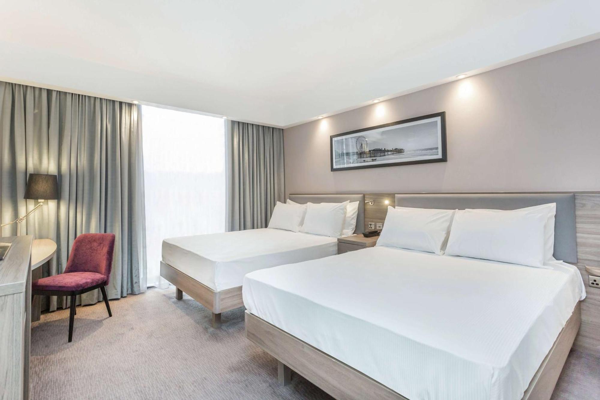 Hampton By Hilton Blackpool Hotel Ngoại thất bức ảnh